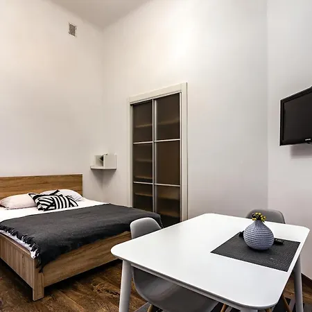 Apartament Valova 13, Small Lwów