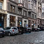Valova 13, Small 아파트 리비프