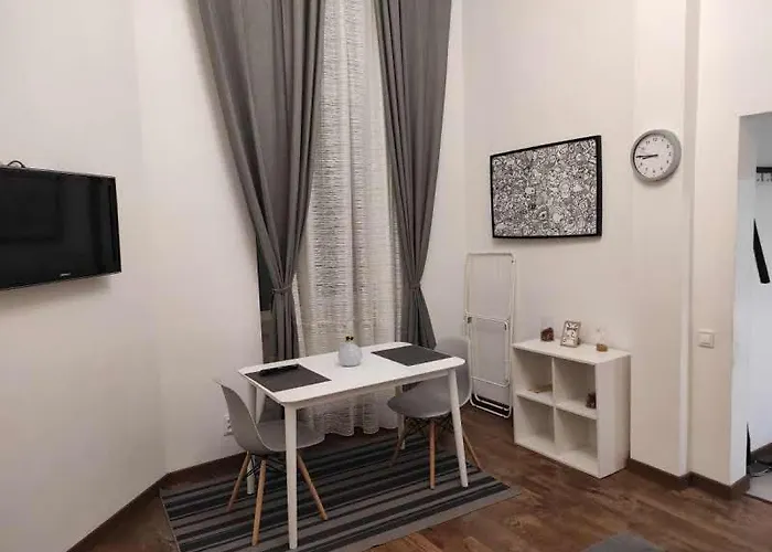 Valova 13, Small Appartamento *